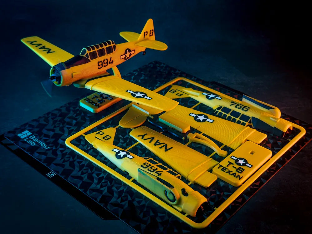 T-6 Texan pomarańczowy