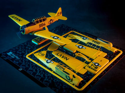 T-6 Texan pomarańczowy